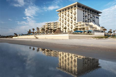 The shores resort - The upscale, 212-room Shores Resort & Spa is on a peaceful beach away from the tourist crowds near central Daytona Beach. The style is classic beach-chic and features include …